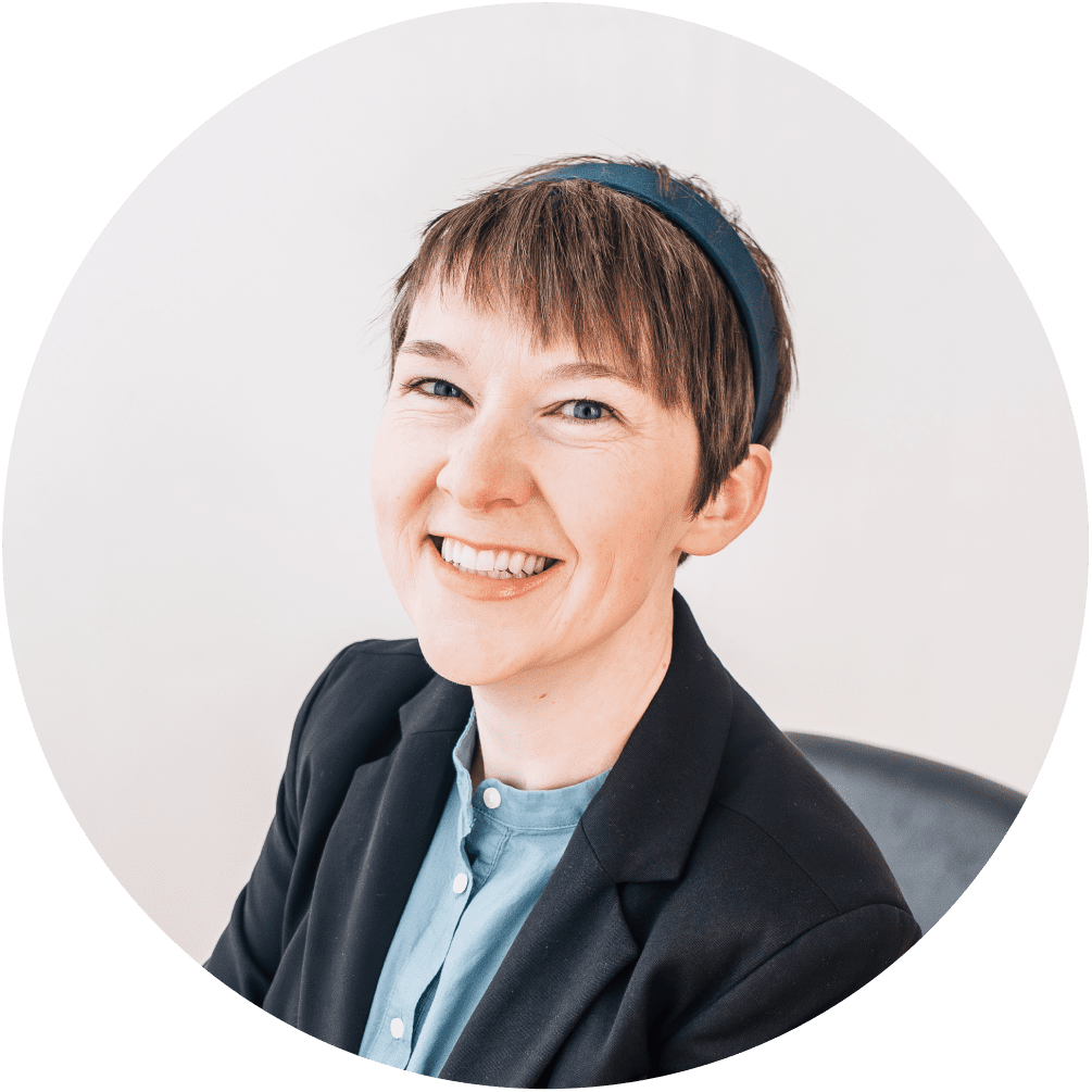 Head shot of Sharon Quinn